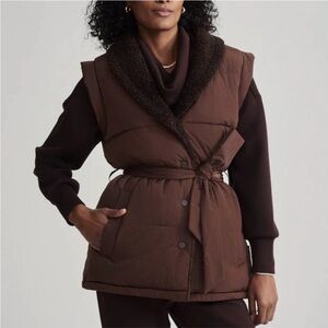 Varley Lanville Reversible Gilet Chestnut and Coffee Bean Sz S